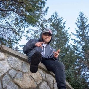 Meet your Posher, Christopher